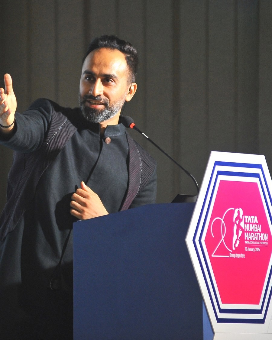 Arpit Sharma hosting the Tata Mumbai Marathon